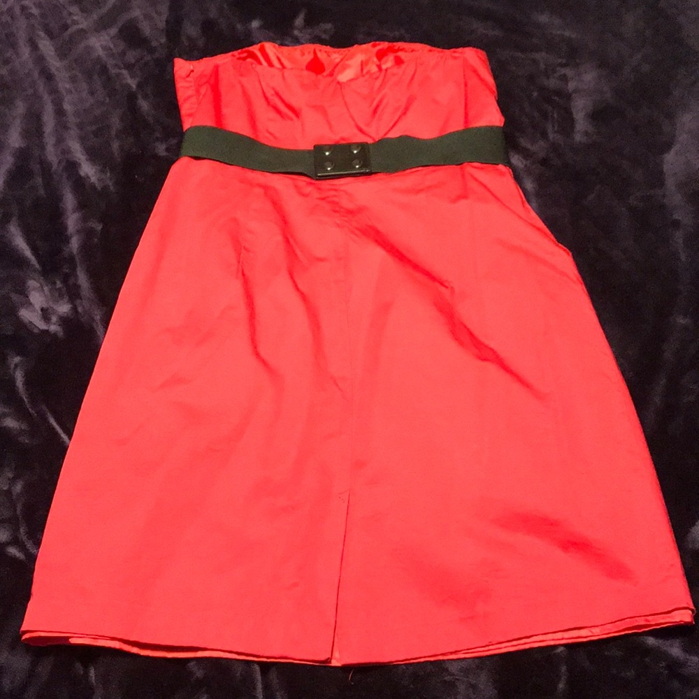 Dress - Picture 7 of 8
